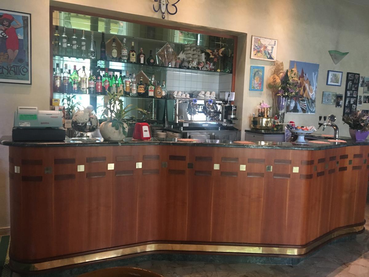 Hotel Laila Cesenatico Eksteriør bilde