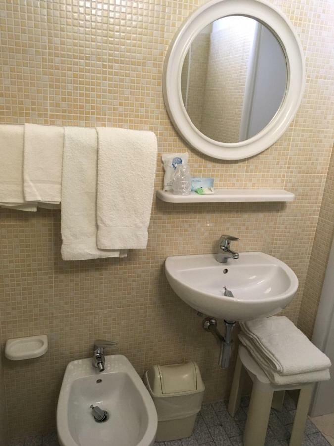 Hotel Laila Cesenatico Eksteriør bilde