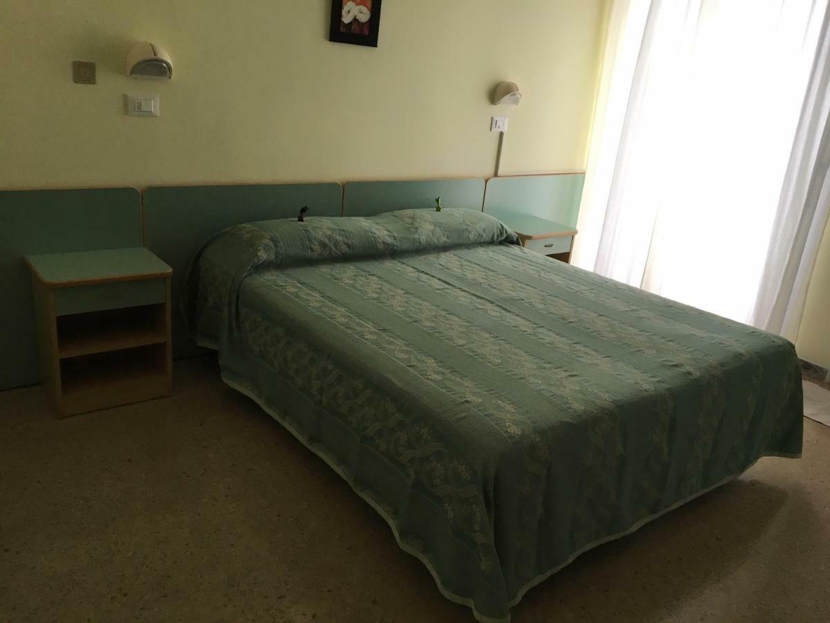 Hotel Laila Cesenatico Eksteriør bilde