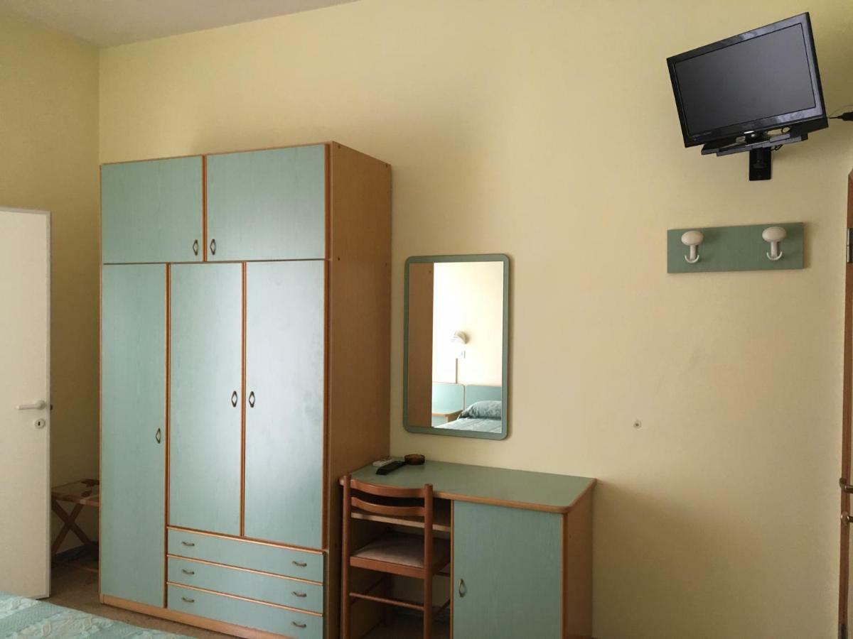 Hotel Laila Cesenatico Eksteriør bilde